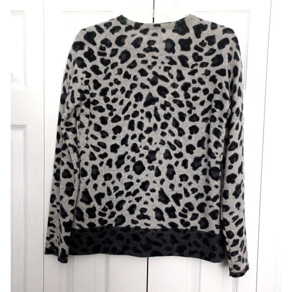 BELLE FRANCE LONG SLEEVE ANIMAL PRINT PULLOVER CASHMERE SWEATER SIZE M EUC - Picture 2 of 7